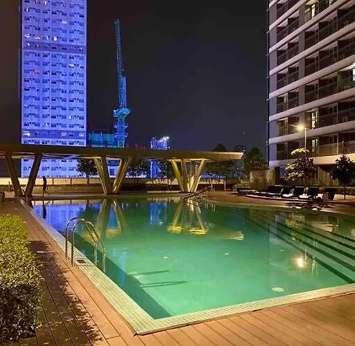 Modern 1-br Unit شقة